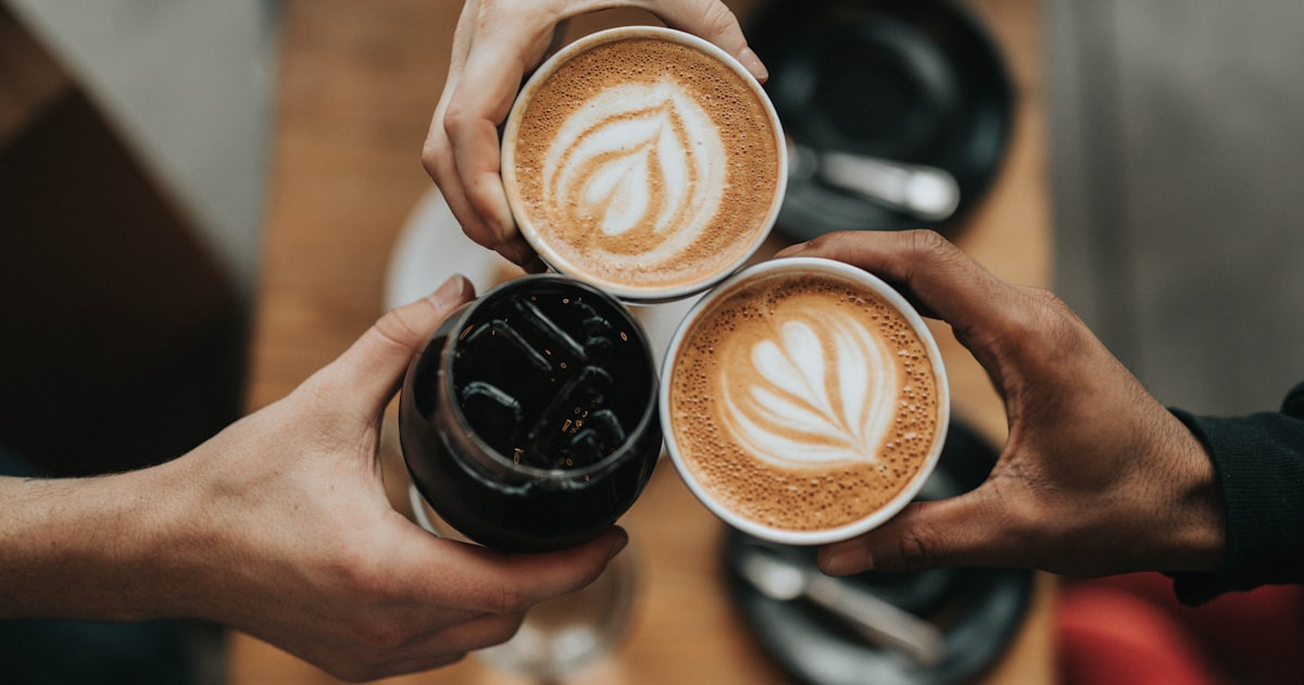 Sábado de tarde: cafeterías y postres con descuento bancario en Santiago 2026